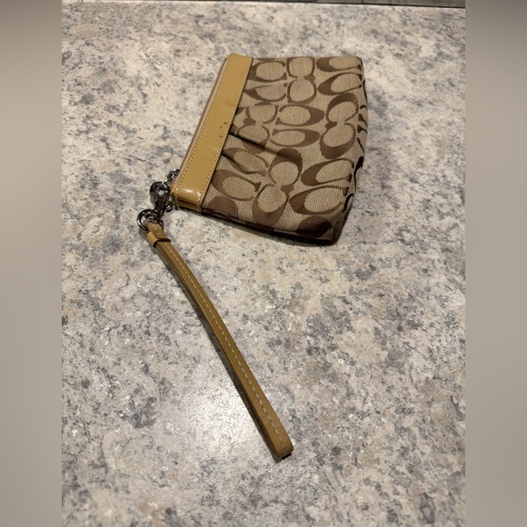 Coach Signature Camel/Tan Canvas Wristlet - Picture 2 of 7